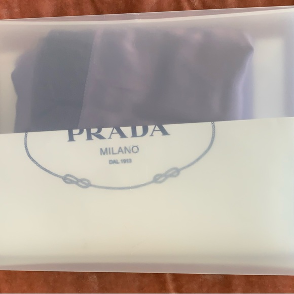 NWT Vtg PRADA Milano Silk Slip Skirt, Tulle Trim w/ Orig. Prada Gift Box - Picture 4 of 16